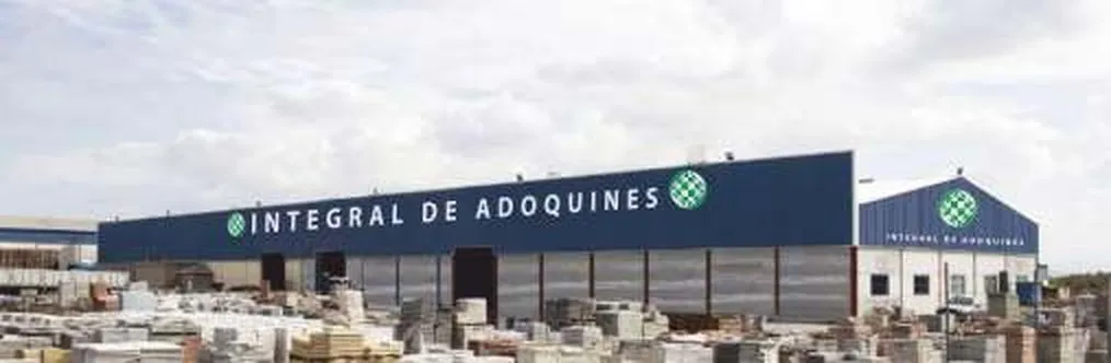 Nave de fabricación de Integral de Adoquines en Paradas, Sevilla